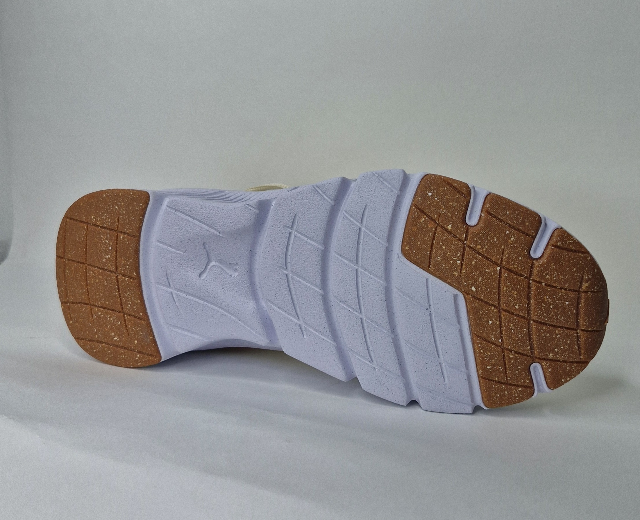 کفش پوما اورجینال ساخت کشور ویتنام مناسب باشگاه روزمره پیاده روی