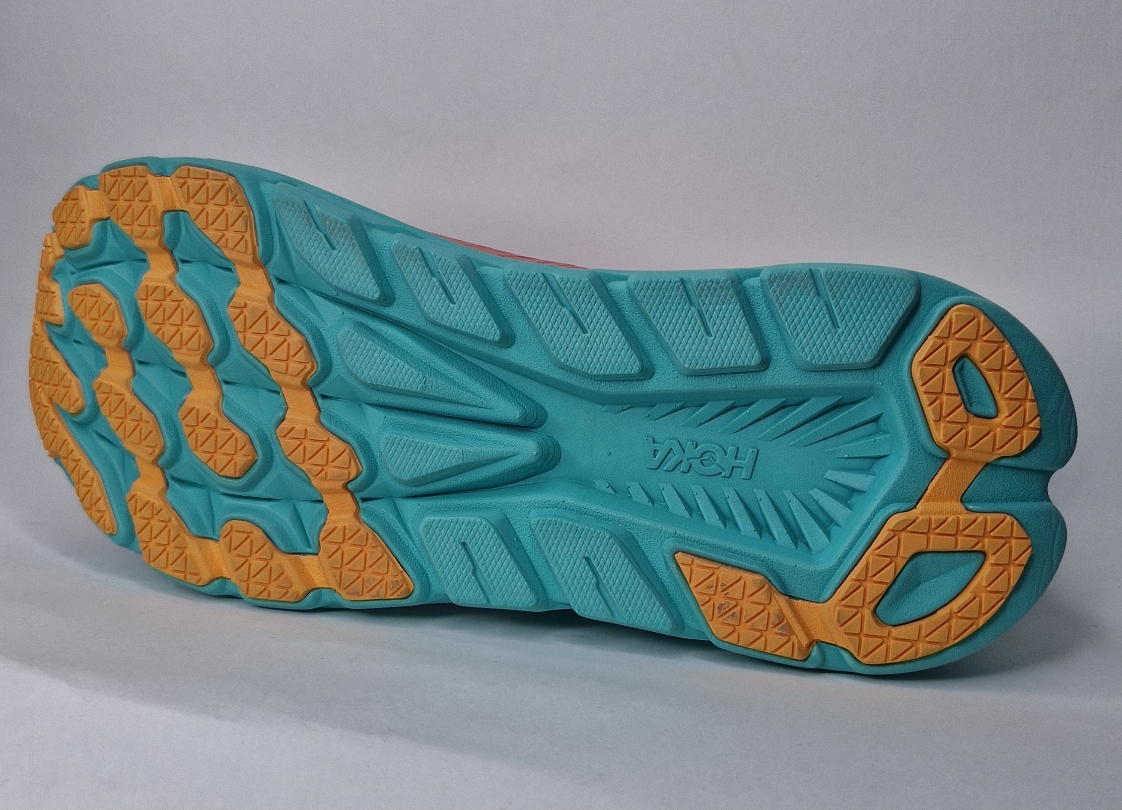 کفش هوکا اورجینال مناسب باشگاه و پیاده روی وروزمره