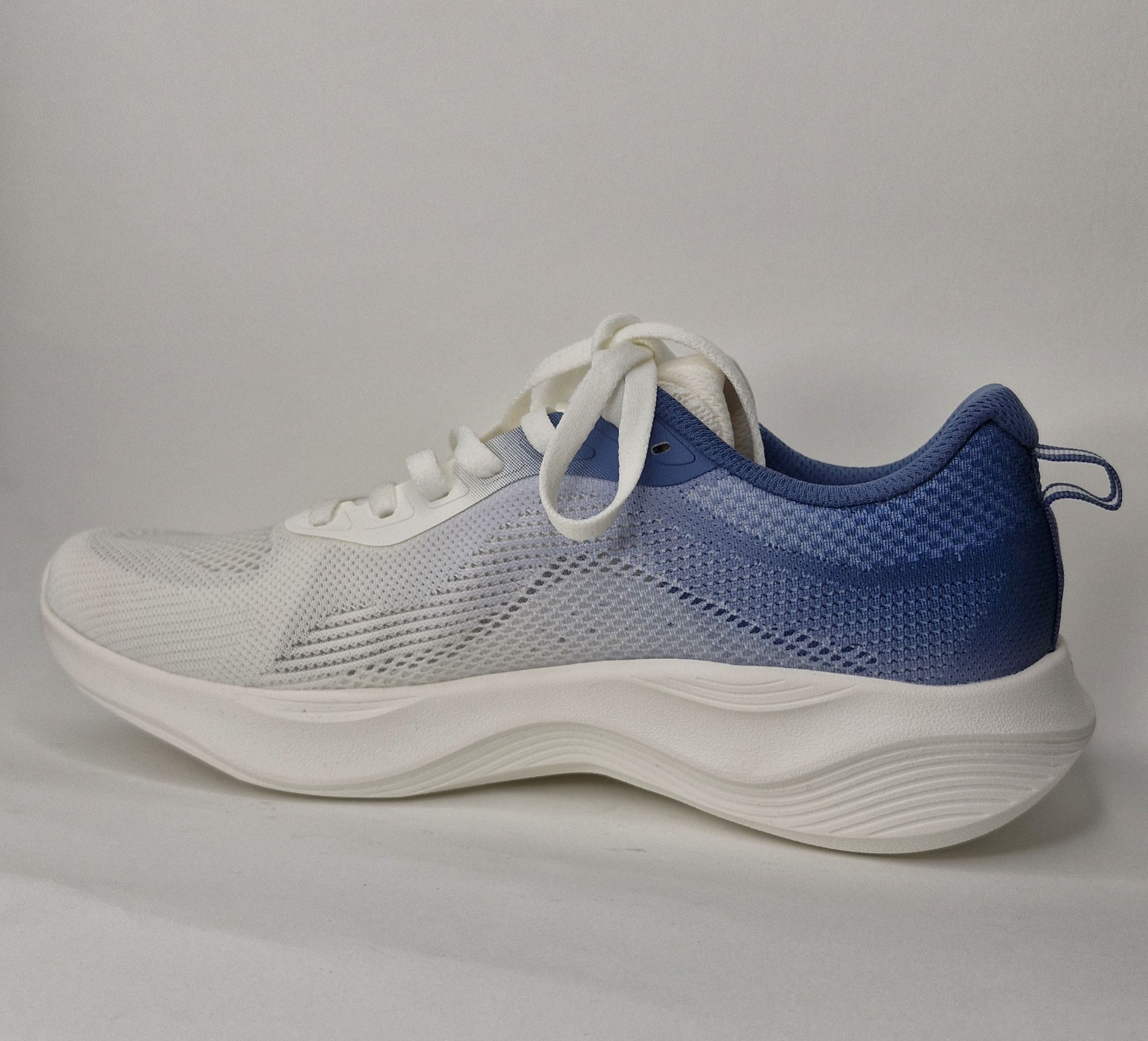 کفش ۳۶۱اورجینال مناسب باشگاه روزمره دویدن