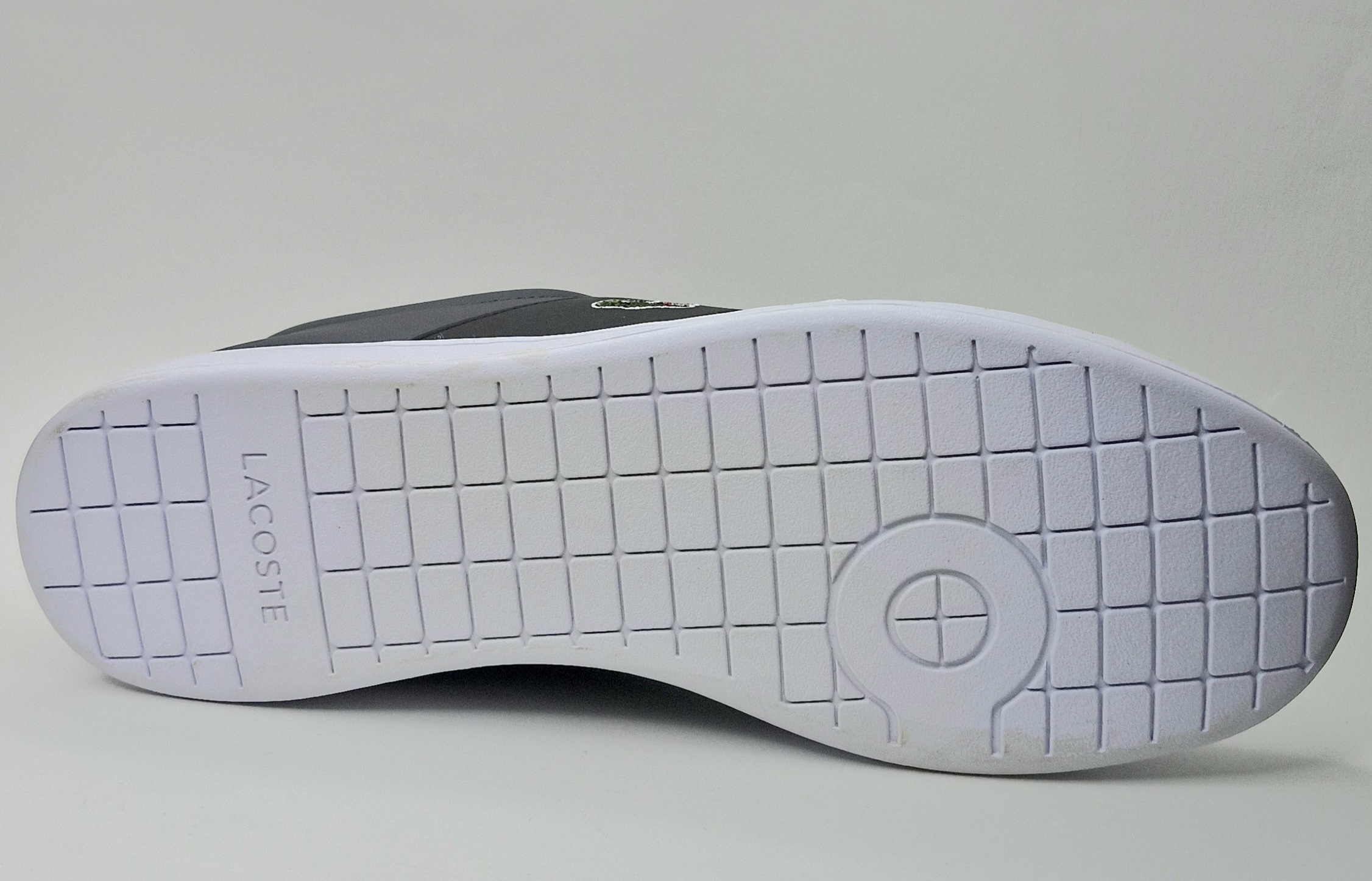 کفش ونس لاگوست طوسی با خط مشکی با طراحی شیک وکیفیت بی نظیر  مناسب استفاده روزمره واستایل های اسپرت  خرید اینترنتی کفش لاگوست اصل با ضمانت کیفیت وارسال سریع