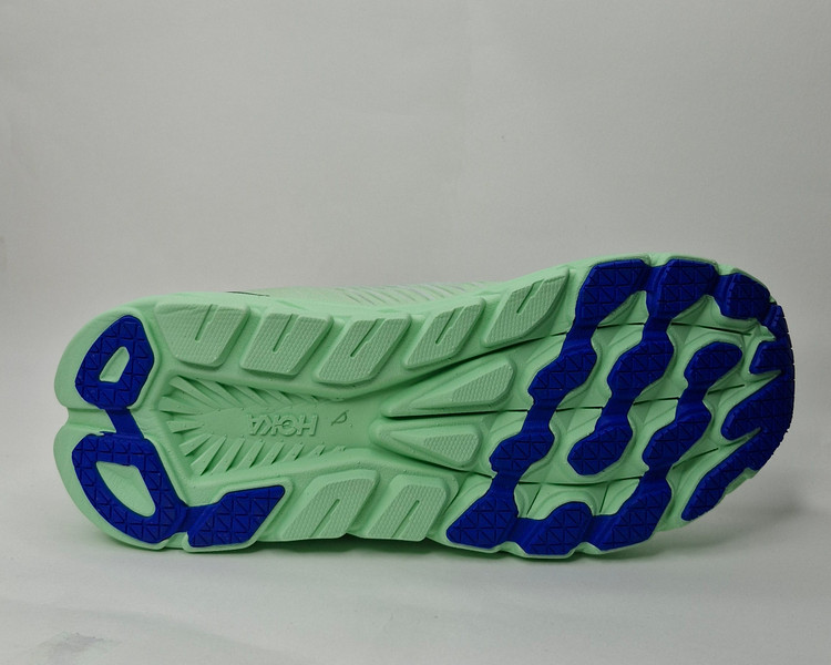 طراحی ساده و حرفه ای مناسب استفاده روزمره و ورزشی